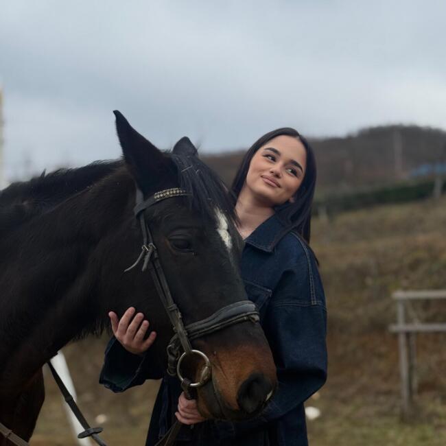 Bebisiterka u Beograd: Naila