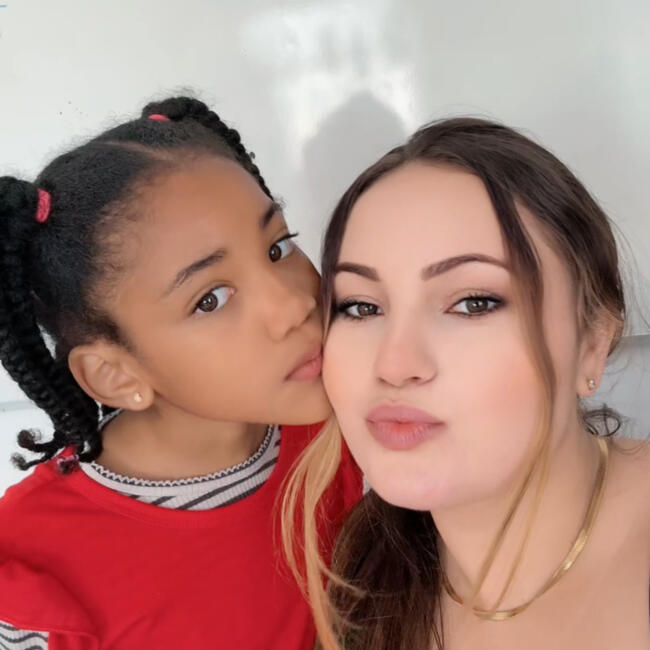 Babysitter em Alfornelos: Letícia