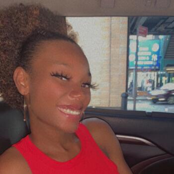 Babysitter in Brooklyn: Tyiema