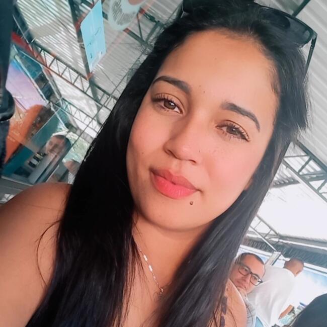 Babysitting job in Embu das Artes: Juliana