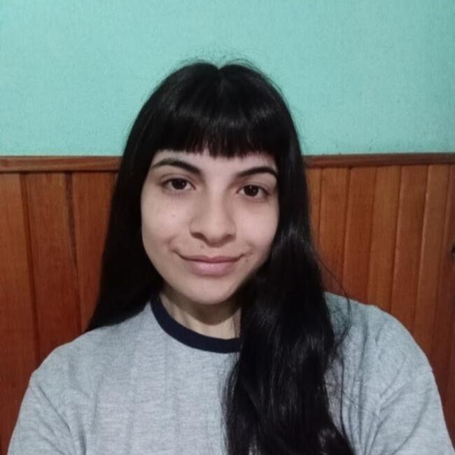 Babysitter in Morón: Camila