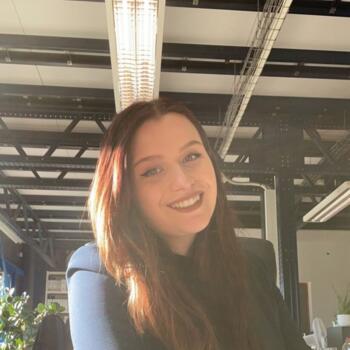 Babysitter in Gold Coast: Victoire