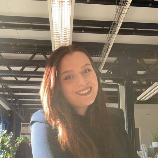 Babysitter in Gold Coast: Victoire