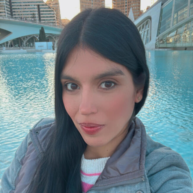 Babysitter in Valencia: Alejandra