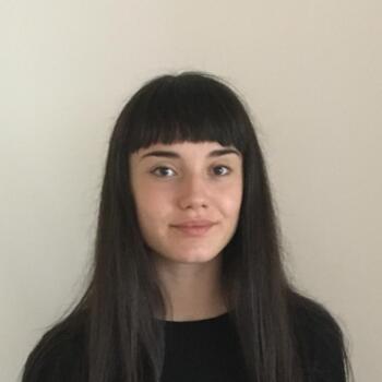 Babysitter in Lisbon: Giulia