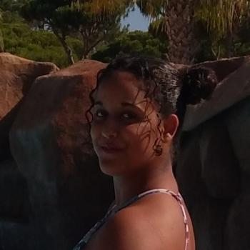 Baby-sitter in Nice: Angeni