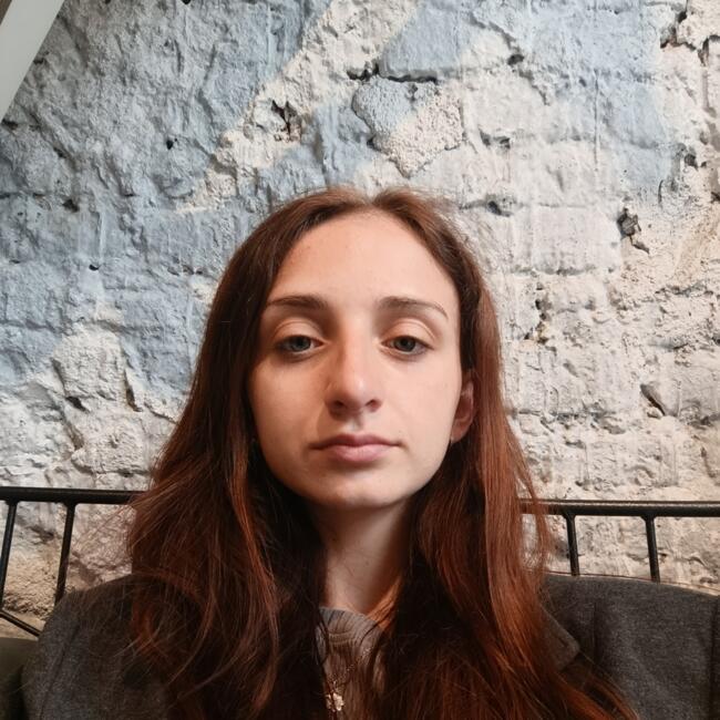 Chůva v Holubice (Středočeský kraj): Veronika