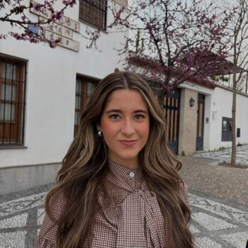 Babysitter in Vitoria-Gasteiz: Elena