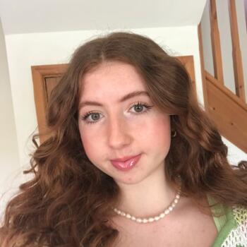 Babysitter in Norwich: Eleanor
