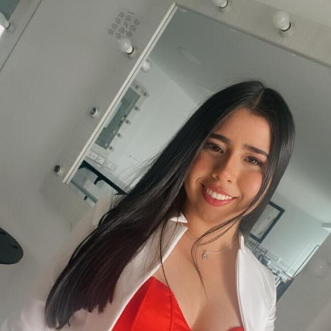 Niñera en Armenia: Sara