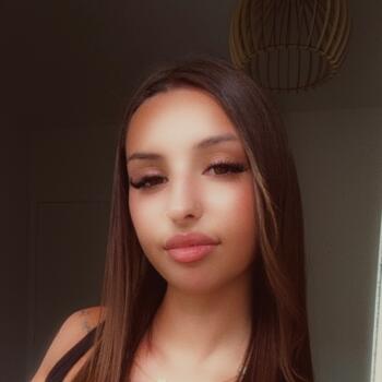 Babysitter in Athis-Mons: Celia