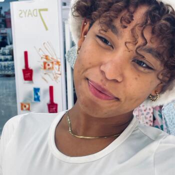 Babysitter in Alcobaça: Esther