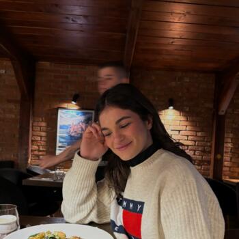 Babysitter Nicosia: Elina