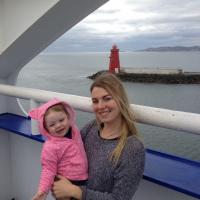 Parent Trim: babysitting job Carla