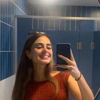 Babysitter em Estoril: Sofia