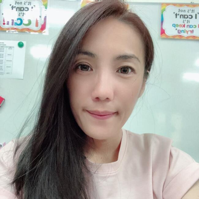 Babysitter in Singapore: Wendy