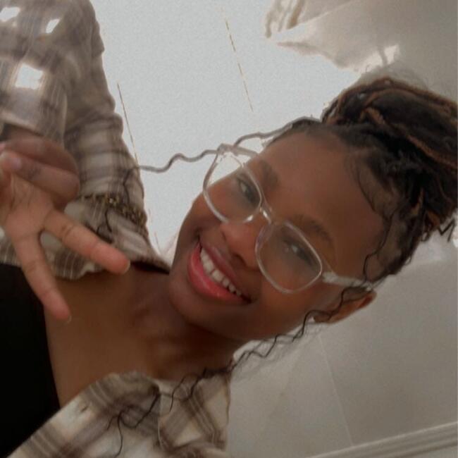 Babysitter in Sale: Iyinoluwa