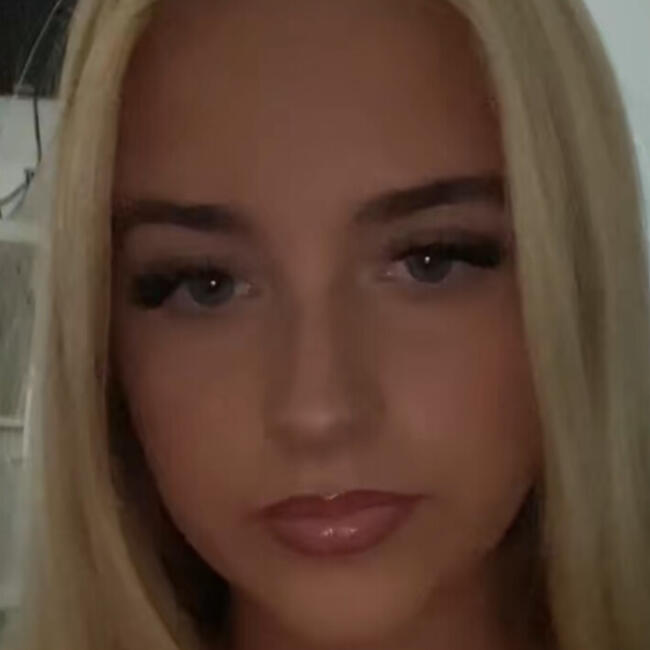 Babysitter in Melbourne: Anieke