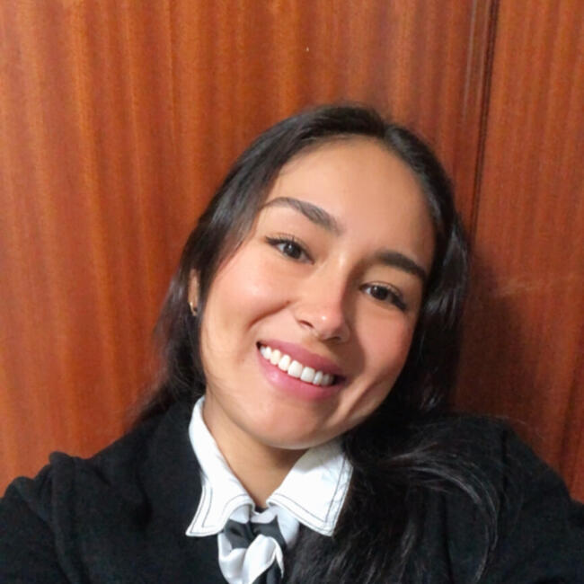 Babysitter in Ávila: Jossy