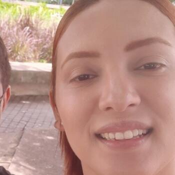 Babysitter in Itajaí: Francielle