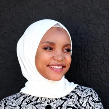 सुल्लिया में बेबीसिटिंग की नौकरी: बेबीसिटिंग से जुड़े काम Brenda
