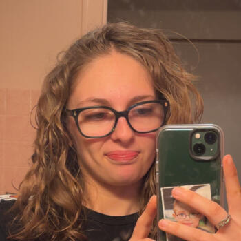 Babysitter in Villefollet: Elisa