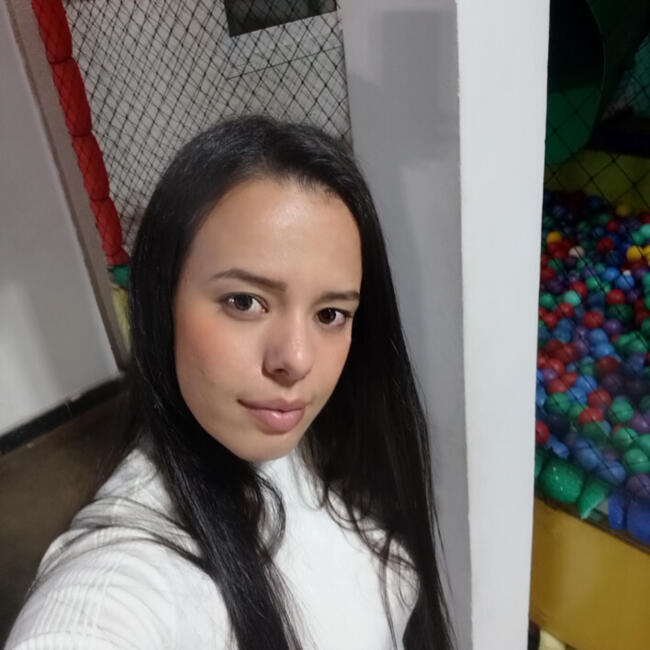 Babysitter in Belo Horizonte: Sabrina