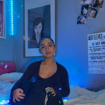 Baby-sitter in Clamart: Angelina