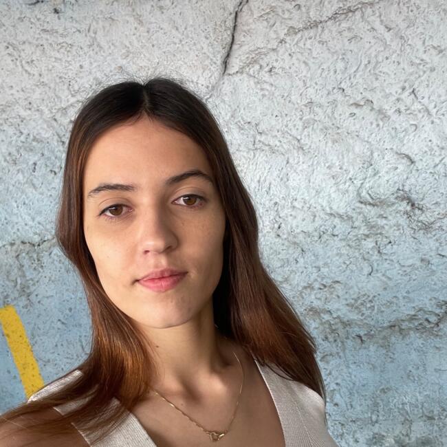 Babysitter in Praia Grande: Paula