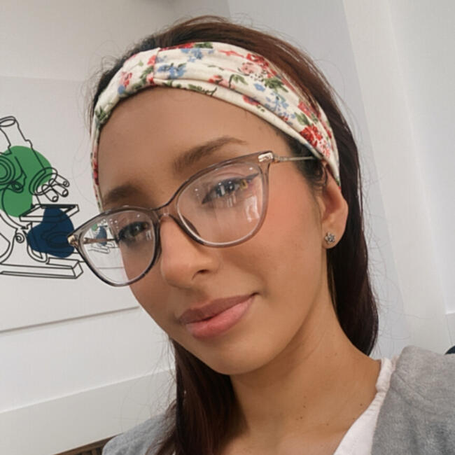 Babysitting job in San Miguelito: Ana