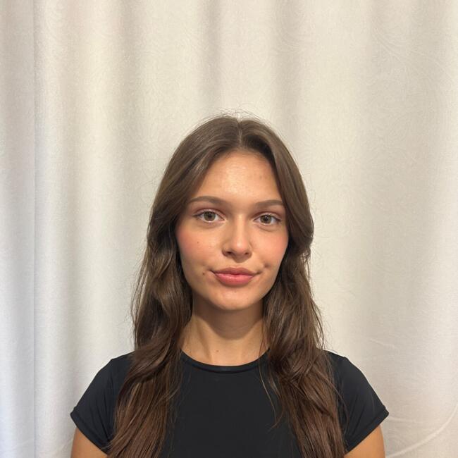 Babysitter in Oradea: Fruzsina