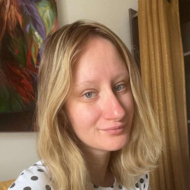 Babysitter in Dijon: Gwenaelle