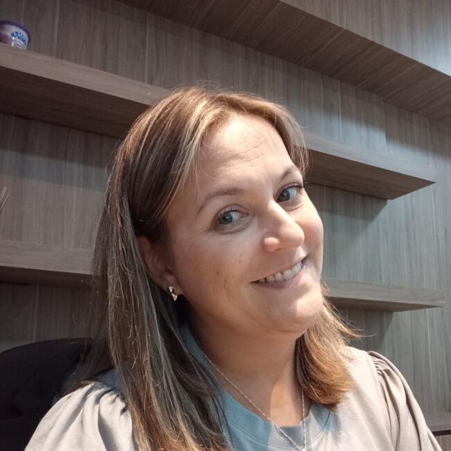 Babysitter in Jaraguá do Sul: Fabiane