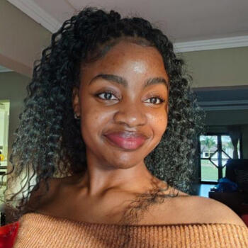 Babysitter in White River: Sinenhlanhla