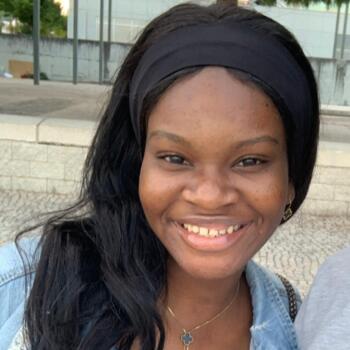 Babysitter em Sintra: Jenifer