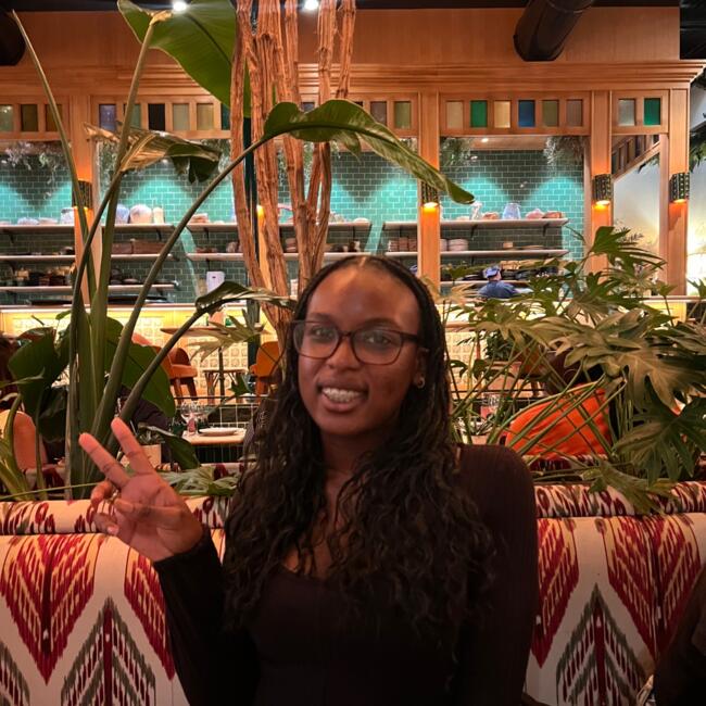 Babysitter in Courbevoie: Ange liliane