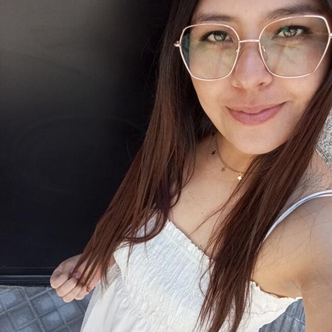 Babysitter in L'Hospitalet de Llobregat: Angela