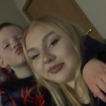 Babysitter in Fort Wayne: Ariel