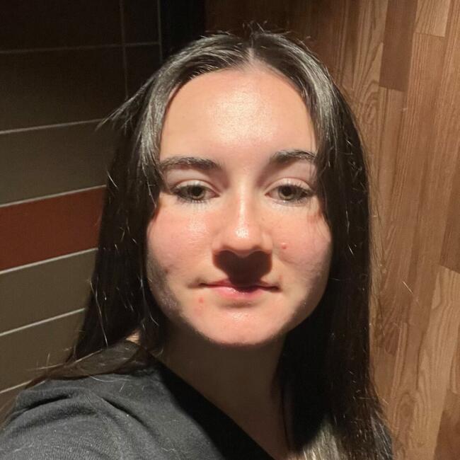 Babysitter in Noisy-le-Sec: Flavie