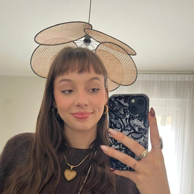 Babysitter in L'Étrat: Louise