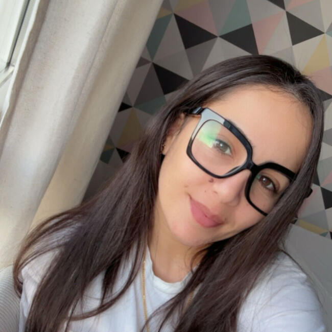 Babysitter in Le Havre: Amel