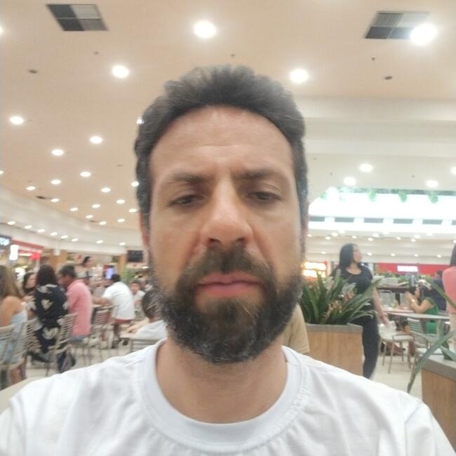 Babysitting job in Ribeirão Preto: Fausto