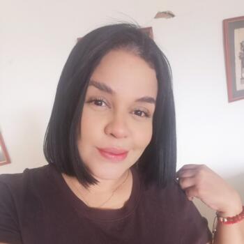 Babysitter in Caracas: Ana