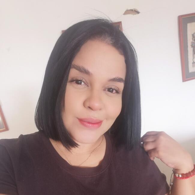 Babysitter in Caracas: Ana