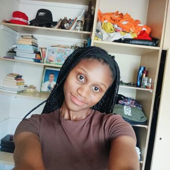 Nanny Brackenhurst: Palesa Johnson