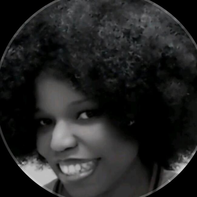 جليسة أطفال في دبي: Biira