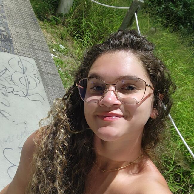 Babá em Vitória da Conquista: Analuiza