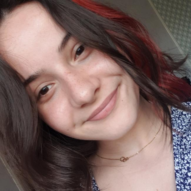 Niñera en Châlons-en-Champagne: Charlyne