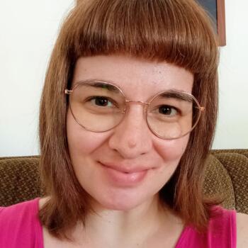 Babysitter in Amarante: Lara