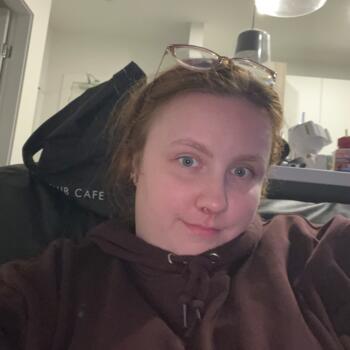 Babysitting job in Langley: babysitting job Tiesha